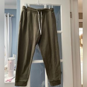 Olive green Eddie Bauer women’s joggers